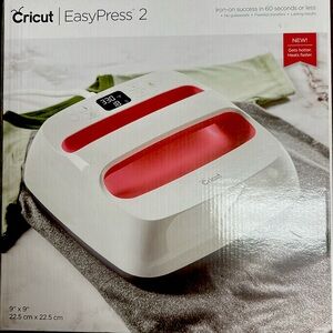 Cricut Easy Press 2 Like New 9” X 9” Red